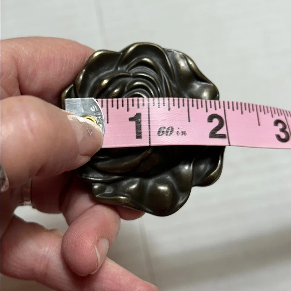 GAP 1969 KIDS BROWN LEATHER VINTAGE BELT MADE IN USA ROSE SHAPED BUCKLE SZ L